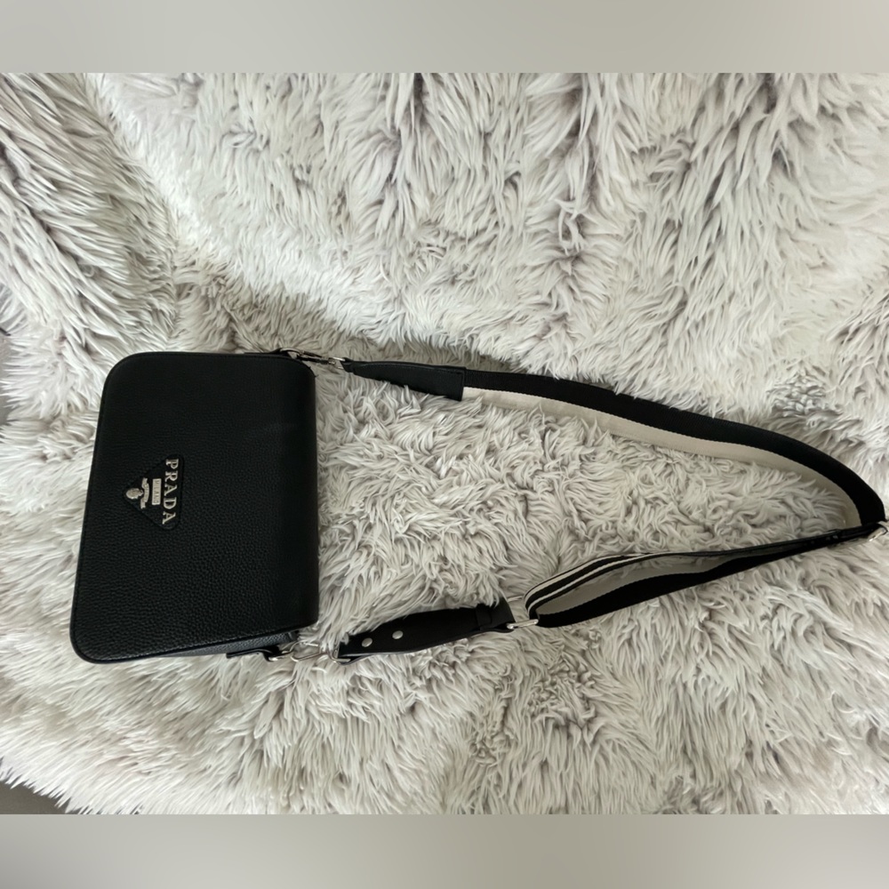 Fashion Black Pebbled Leather Crossbody Bag - Picture 11 of 12